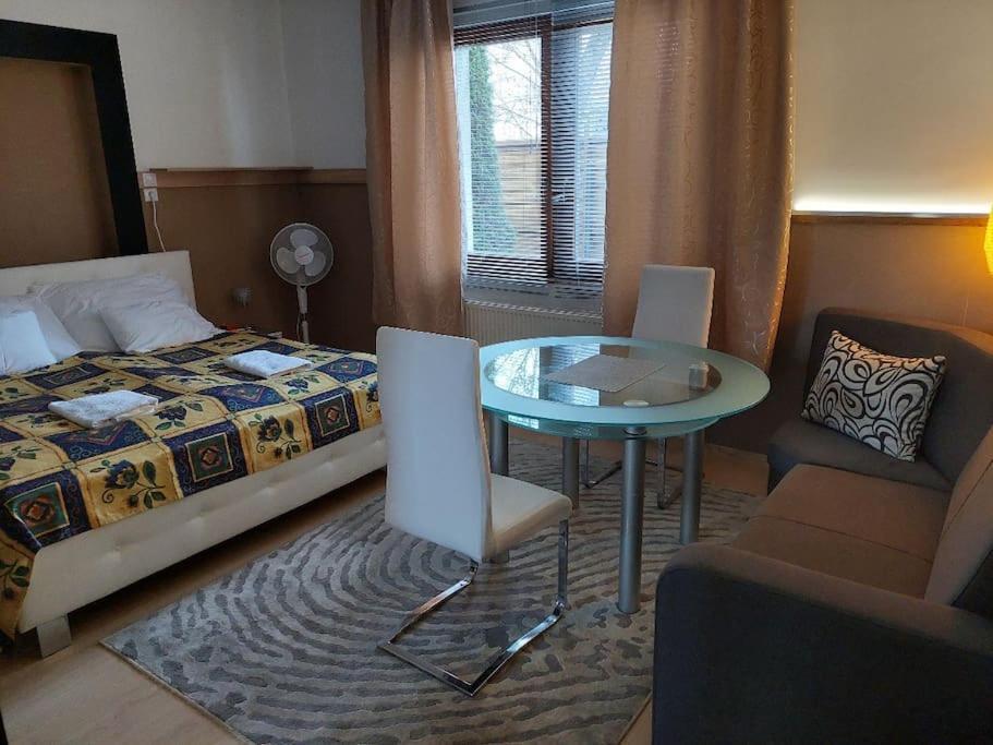 Ujszeged Apartman Kültér fotó
