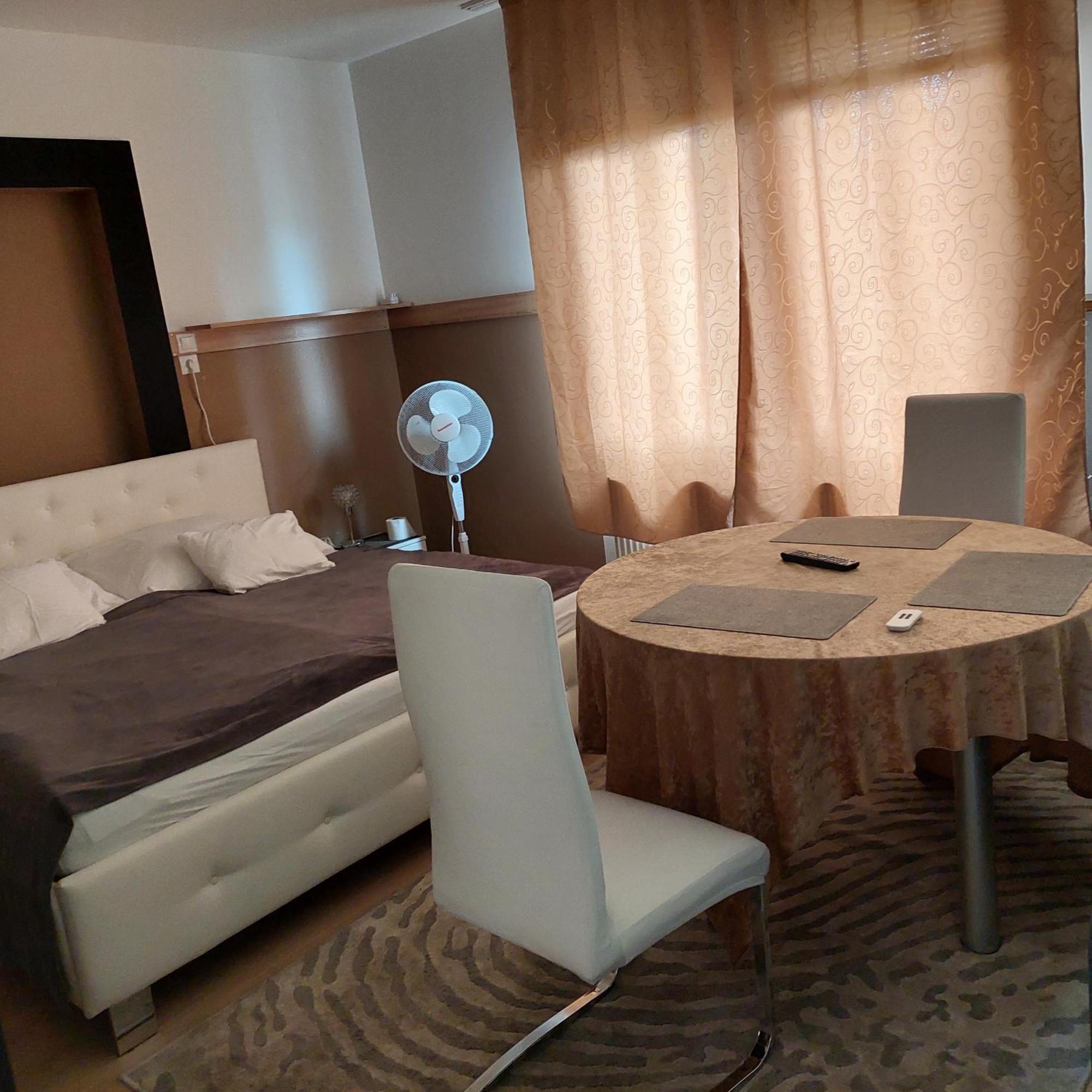 Ujszeged Apartman Kültér fotó